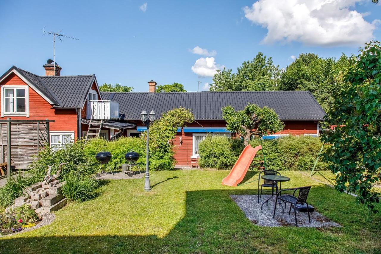 Simple Little Cottage In A Cozy Courtyard In Віммербю Екстер'єр фото